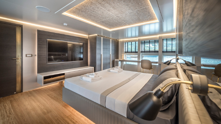 MASTER CABIN (2)