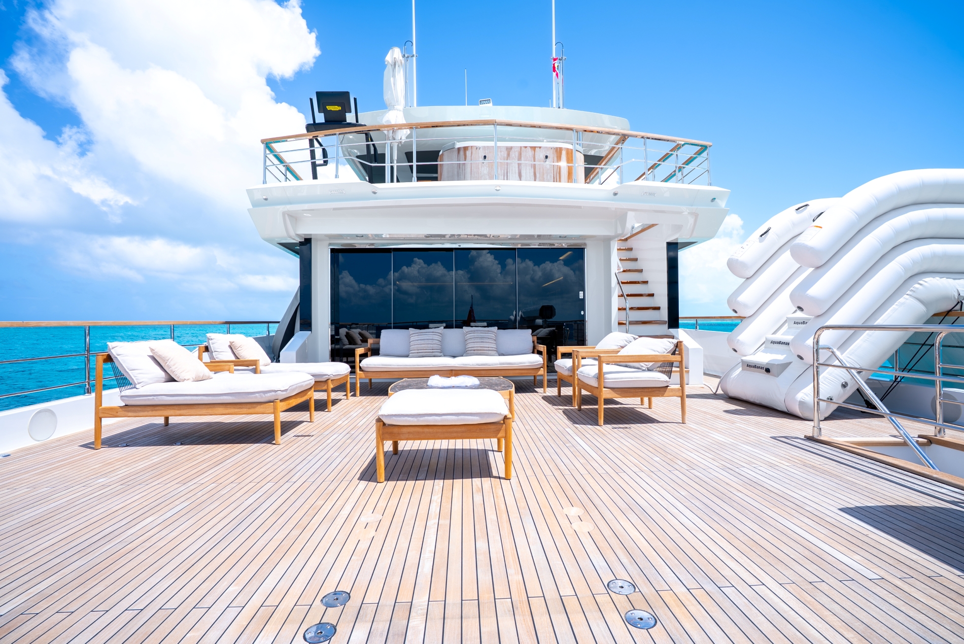 Bridge deck lounge area