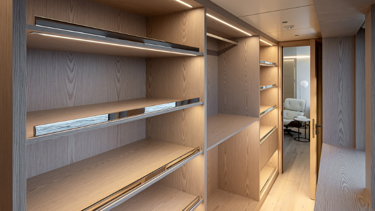 MASTER CABIN CLOSET 10