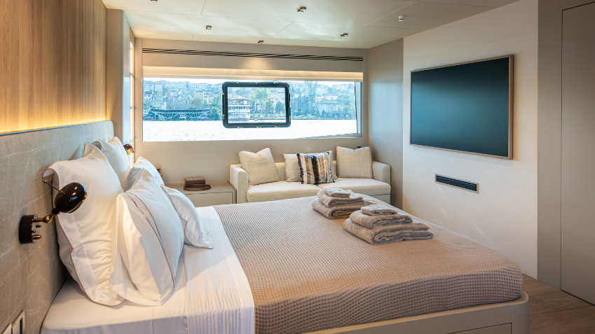 MASTER CABIN 2