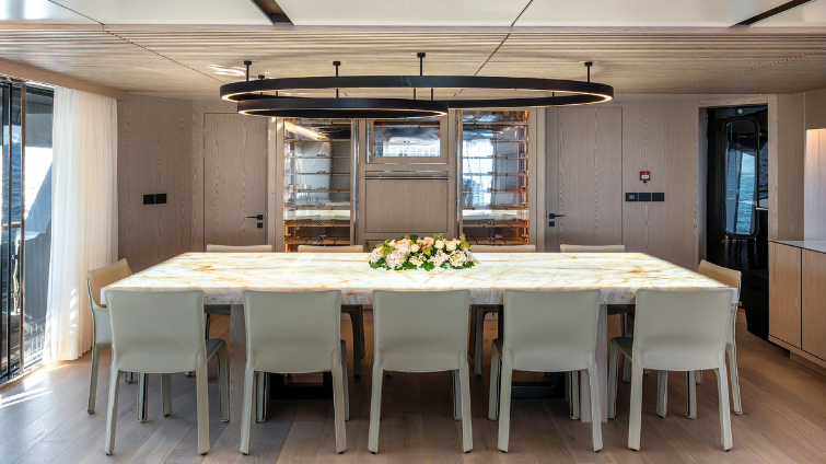 Frame 18_Saloon (3)