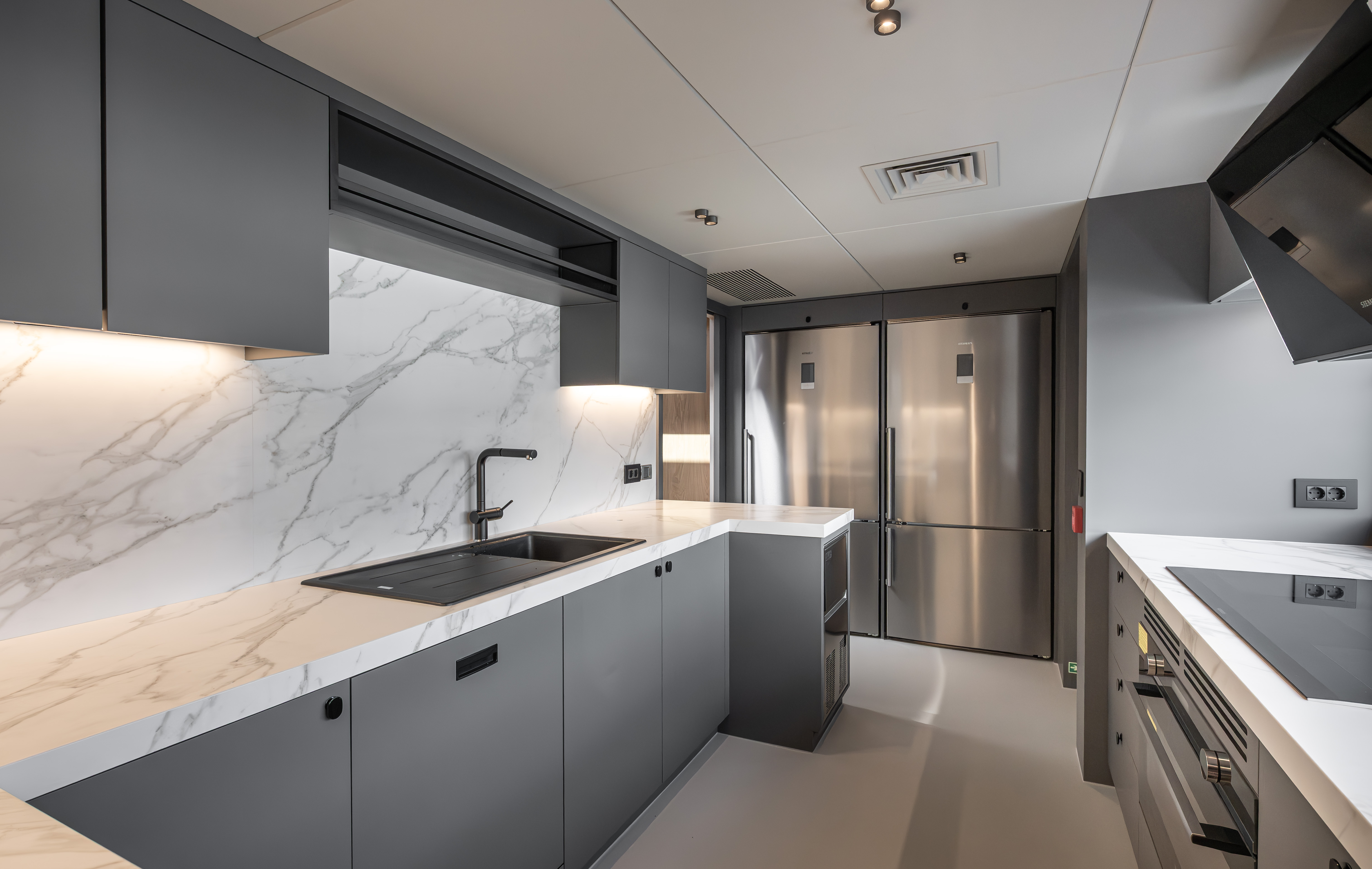 BE MINE Interior 13